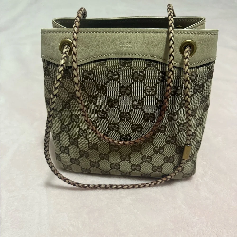 Gucci Beige and Brown Monogram Shoulder Bag - Picture 1 of 6
